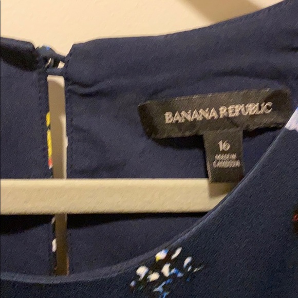 Banana Republic Silky Floral Dress - Picture 3 of 4